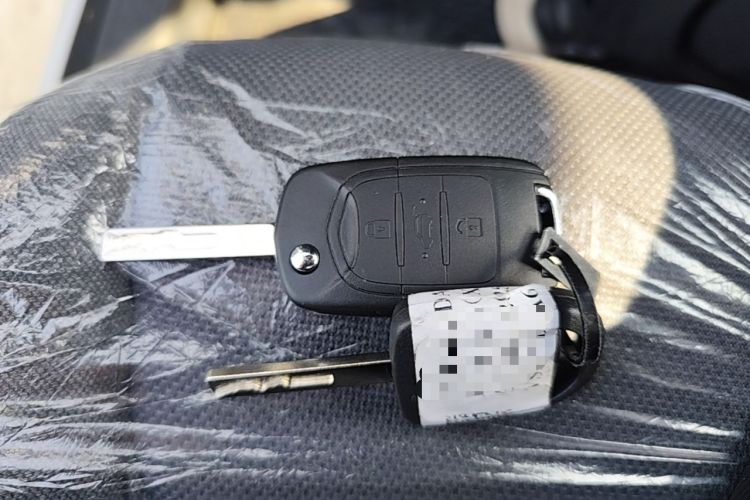 Used Wuling Zhiguang New Energy 2025 Standard Model Interior 1