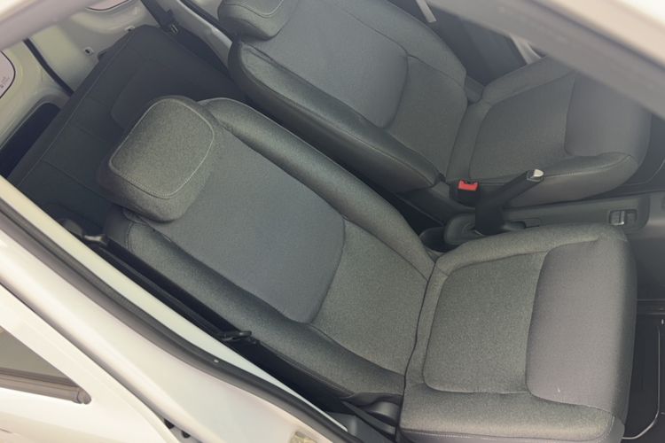 Used Wuling Zhiguang New Energy 2025 Comfort Model Interior 3