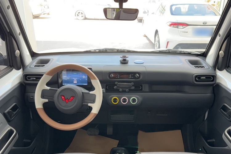 Used Wuling Zhiguang New Energy 2025 Model 305km Ambitious Edition Interior 5