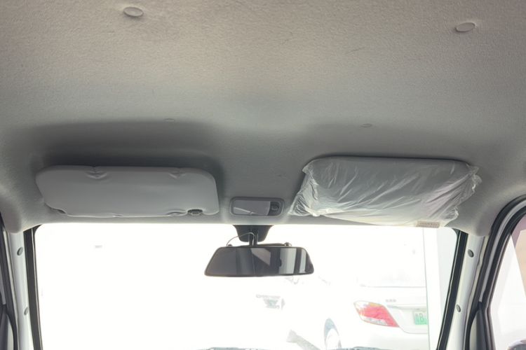 Used Wuling Zhiguang New Energy 2025 Comfort Model Interior 8