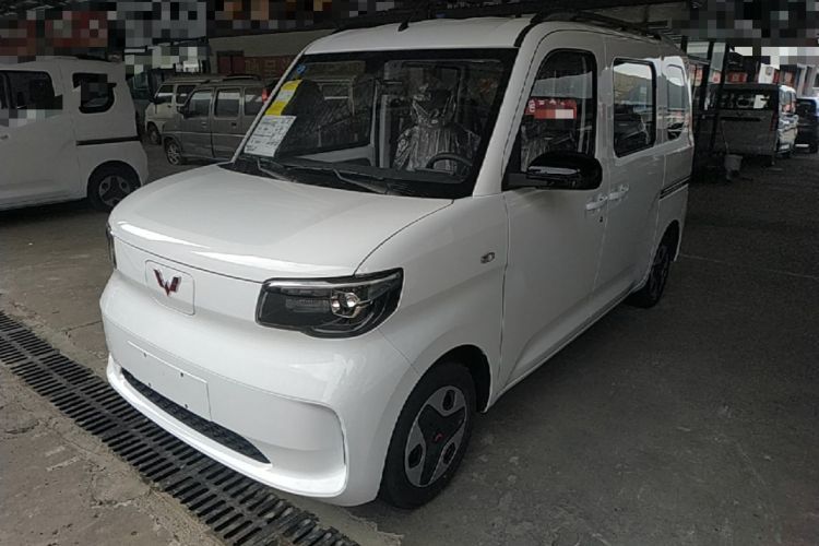 Wuling Zhiguang New Energy 2025 Model 305km Ambitious Edition مستعملة Guazi used car, China used car export, Used car for sale, Used  cars, Cheapest cars for sale