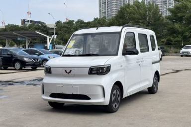 Used Wuling Zhiguang New Energy 2025 Model 305km Ambitious Edition
