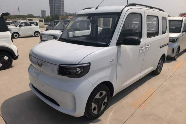 Used Wuling Zhiguang New Energy 2025 Model 305km Ambitious Edition
