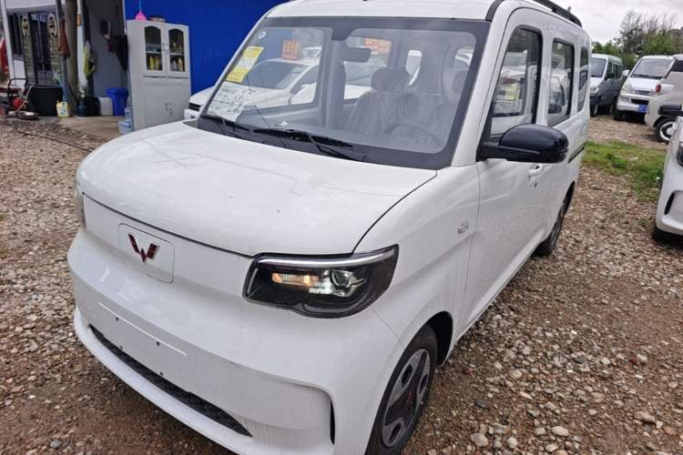 Used Wuling Zhiguang New Energy 2025 Model 305km Ambitious Edition Guazi used car, China used car export, Used car for sale, Used  cars, Cheapest cars for sale
