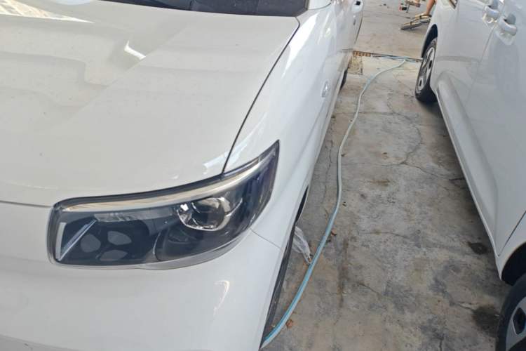 Used Wuling Zhiguang New Energy 2025 Model 305km Ambitious Edition Left Front Headlight