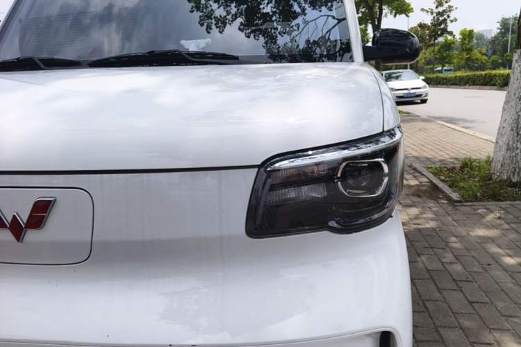 Used Wuling Zhiguang New Energy 2025 Model 305km Ambitious Edition Left Front Headlight