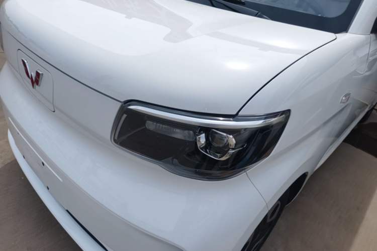 Used Wuling Zhiguang New Energy 2025 Model 305km Ambitious Edition Left Front Headlight