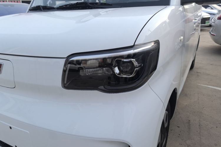 Used Wuling Zhiguang New Energy 2025 Model 305km Ambitious Edition Left Front Headlight