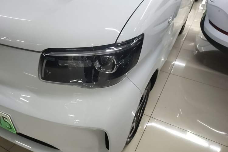 Used Wuling Zhiguang New Energy 2025 Model 305km Ambitious Edition Left Front Headlight