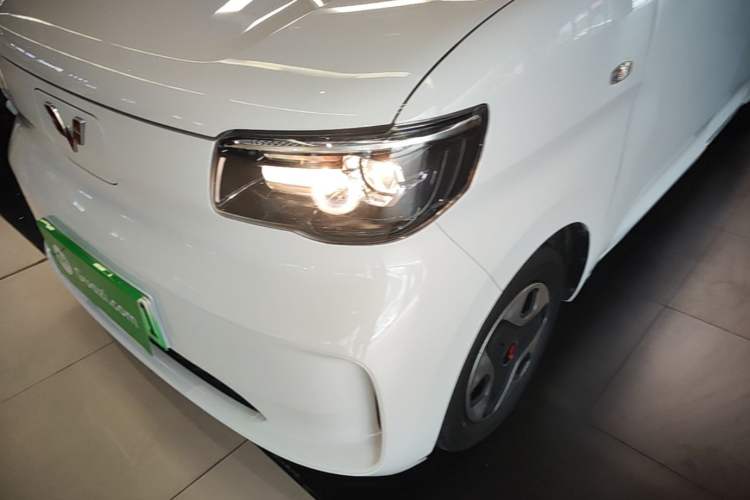Used Wuling Zhiguang New Energy 2025 Comfort Model Left Front Headlight