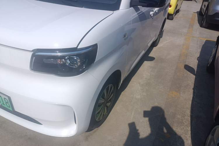 Used Wuling Zhiguang New Energy 2025 Standard Model Left Front Headlight