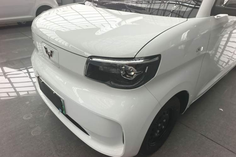 Used Wuling Zhiguang New Energy 2025 Standard Model Left Front Headlight