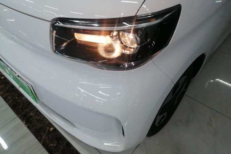 Used Wuling Zhiguang New Energy 2025 Comfort Model Left Front Headlight