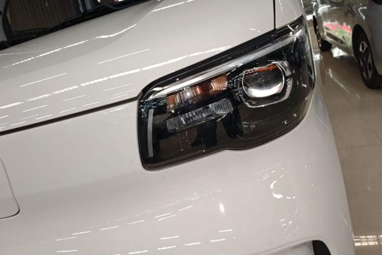 Used Wuling Zhiguang New Energy 2025 Comfort Model Left Front Headlight