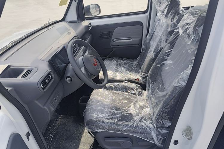 Used Wuling Zhiguang New Energy 2025 Model 305km Ambitious Edition Left Front Seat