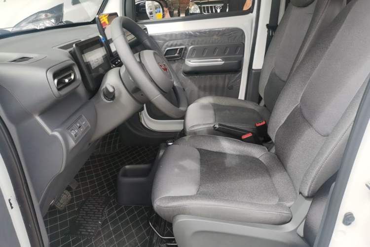 Used Wuling Zhiguang New Energy 2025 Standard Model Left Front Seat