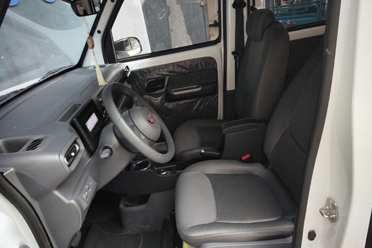 Used Wuling Zhiguang New Energy 2025 Standard Model Left Front Seat