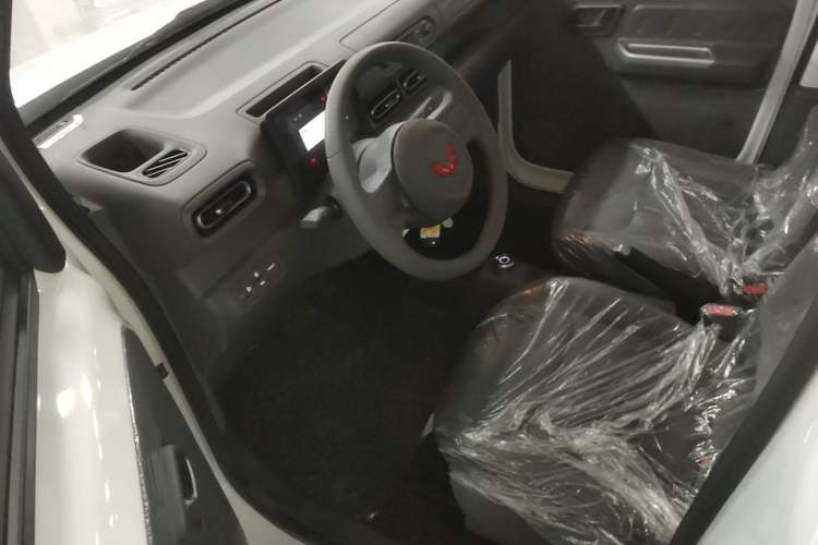 Used Wuling Zhiguang New Energy 2025 Comfort Model Left Front Seat