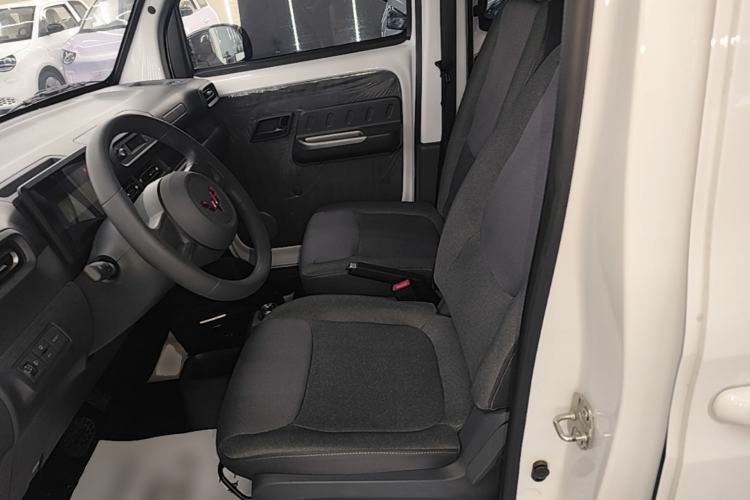 Used Wuling Zhiguang New Energy 2025 Comfort Model Left Front Seat