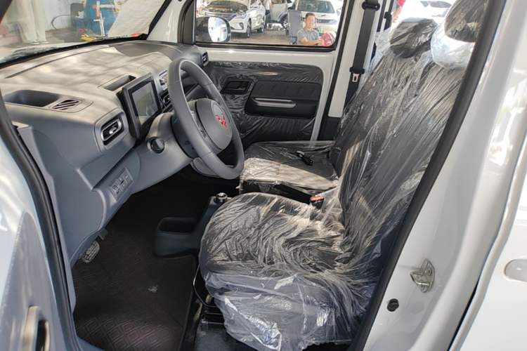 Used Wuling Zhiguang New Energy 2025 Comfort Model Left Front Seat