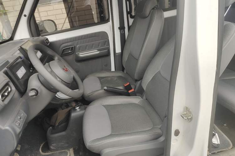 Used Wuling Zhiguang New Energy 2025 Standard Model Left Front Seat