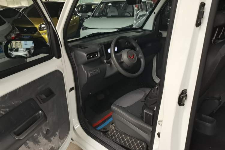 Used Wuling Zhiguang New Energy 2025 Standard Model Left Front Seat