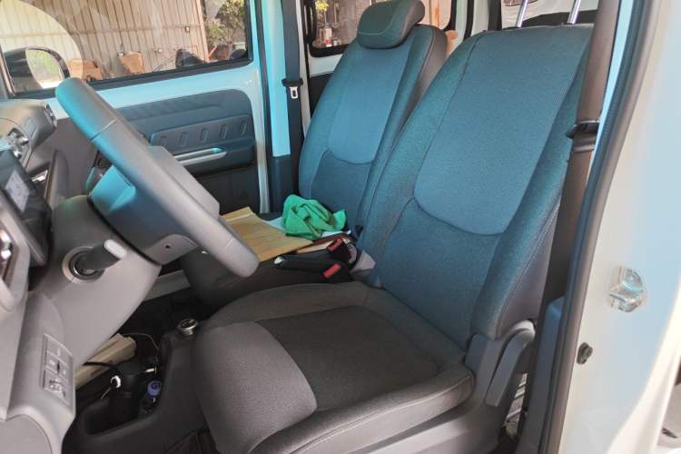 Used Wuling Zhiguang New Energy 2025 Standard Model Left Front Seat