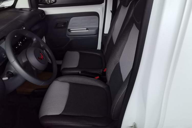 Used Wuling Zhiguang New Energy 2025 Model 305km Ambitious Edition Left Front Seat