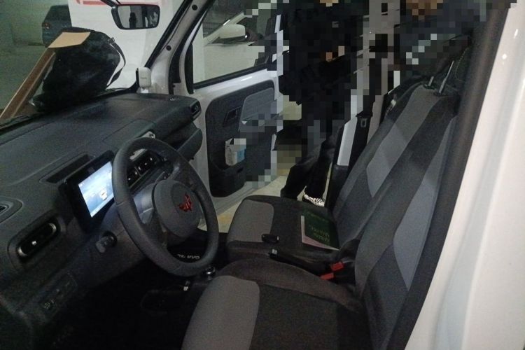Used Wuling Zhiguang New Energy 2025 Model 305km Ambitious Edition Left Front Seat