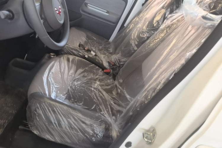 Used Wuling Zhiguang New Energy 2025 Model 305km Ambitious Edition Left Front Seat