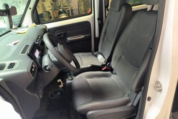 Used Wuling Zhiguang New Energy 2025 Comfort Model Left Front Seat