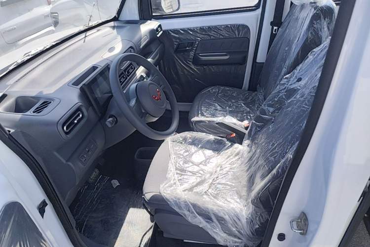 Used Wuling Zhiguang New Energy 2025 Standard Model Left Front Seat