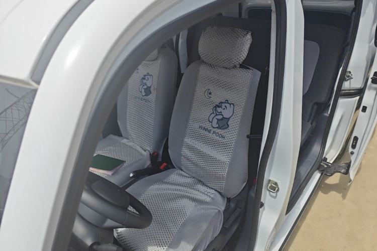 Used Wuling Zhiguang New Energy 2025 Model 305km Ambitious Edition Left Front Seat
