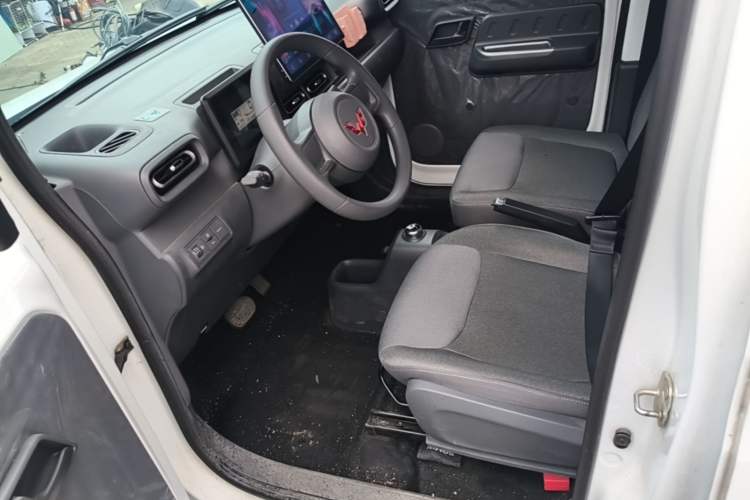 Used Wuling Zhiguang New Energy 2025 Comfort Model Left Front Seat