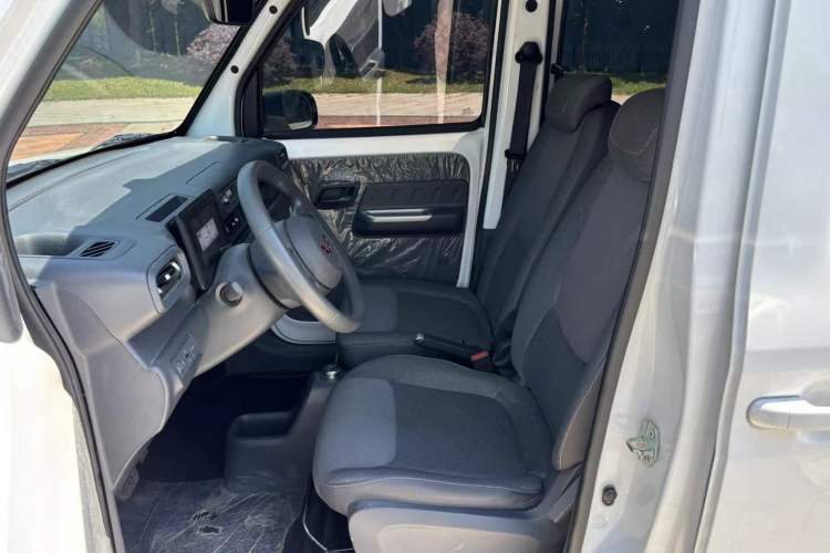 Used Wuling Zhiguang New Energy 2025 Comfort Model Left Front Seat
