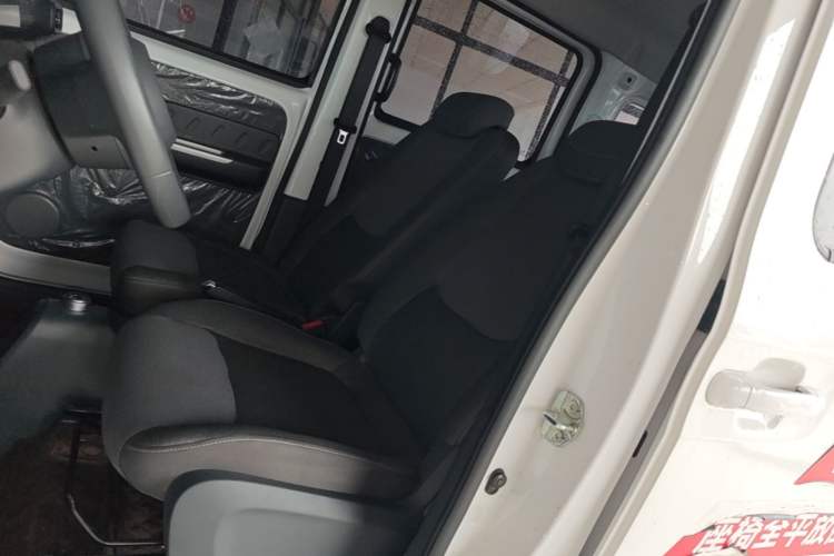 Used Wuling Zhiguang New Energy 2025 Comfort Model Left Front Seat