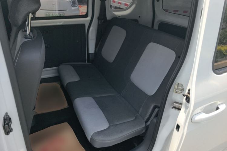 Used Wuling Zhiguang New Energy 2025 Model 305km Ambitious Edition Left Rear Seat