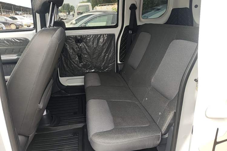 Used Wuling Zhiguang New Energy 2025 Standard Model Left Rear Seat