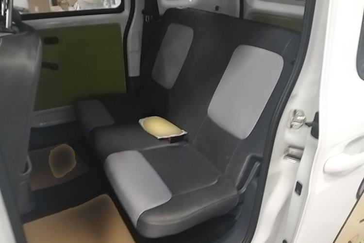 Used Wuling Zhiguang New Energy 2025 Model 305km Ambitious Edition Left Rear Seat