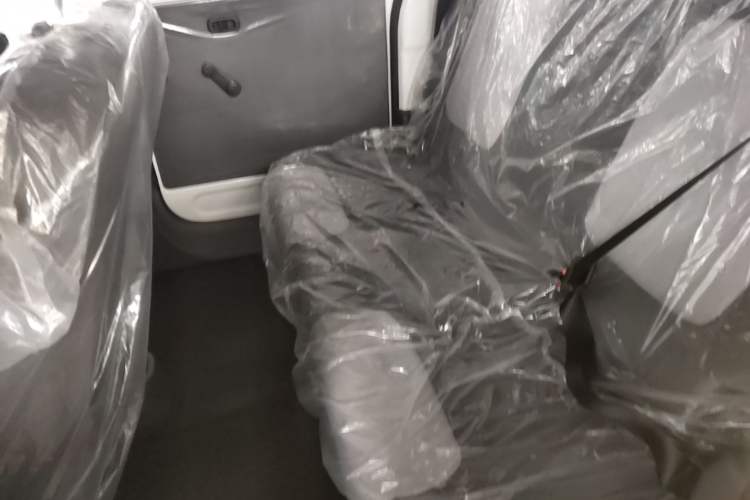 Used Wuling Zhiguang New Energy 2025 Model 305km Ambitious Edition Left Rear Seat