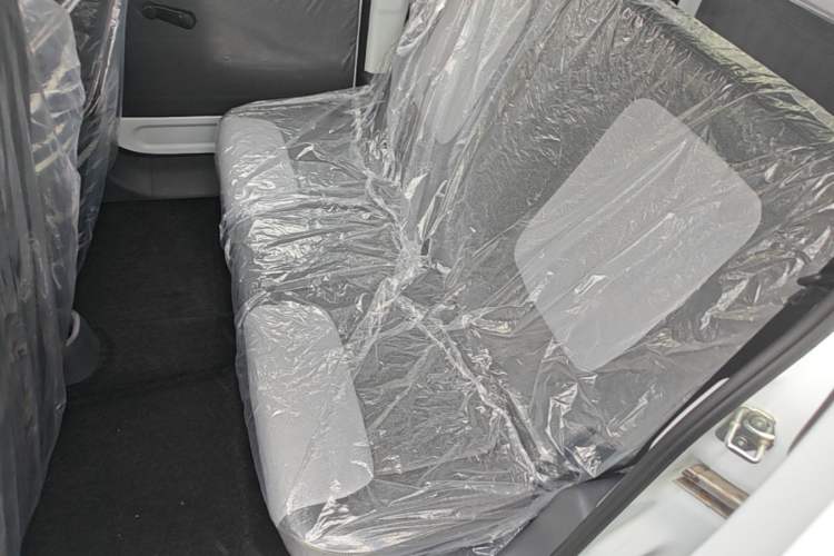 Used Wuling Zhiguang New Energy 2025 Model 305km Ambitious Edition Left Rear Seat