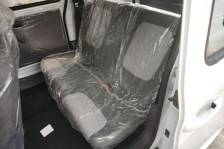 Used Wuling Zhiguang New Energy 2025 Model 305km Ambitious Edition Left Rear Seat