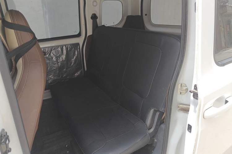 Used Wuling Zhiguang New Energy 2025 Comfort Model Left Rear Seat