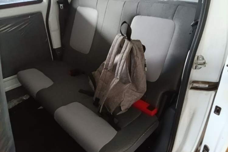 Used Wuling Zhiguang New Energy 2025 Model 305km Ambitious Edition Left Rear Seat