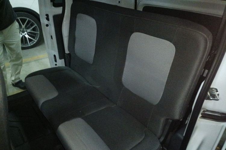 Used Wuling Zhiguang New Energy 2025 Model 305km Ambitious Edition Left Rear Seat