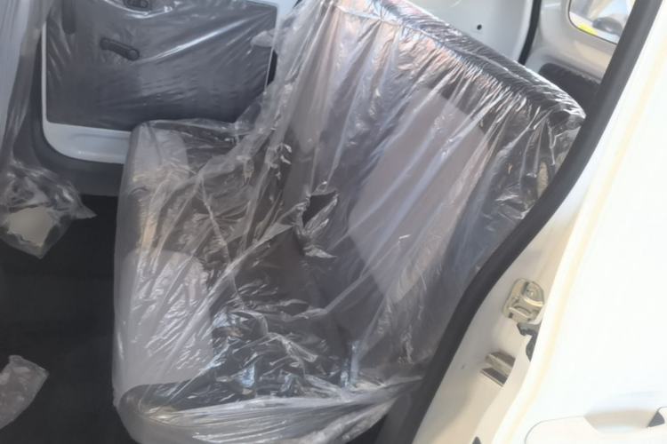 Used Wuling Zhiguang New Energy 2025 Model 305km Ambitious Edition Left Rear Seat