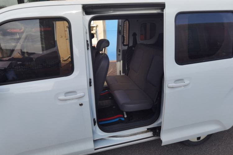 Used Wuling Zhiguang New Energy 2025 Standard Model Left Rear Seat