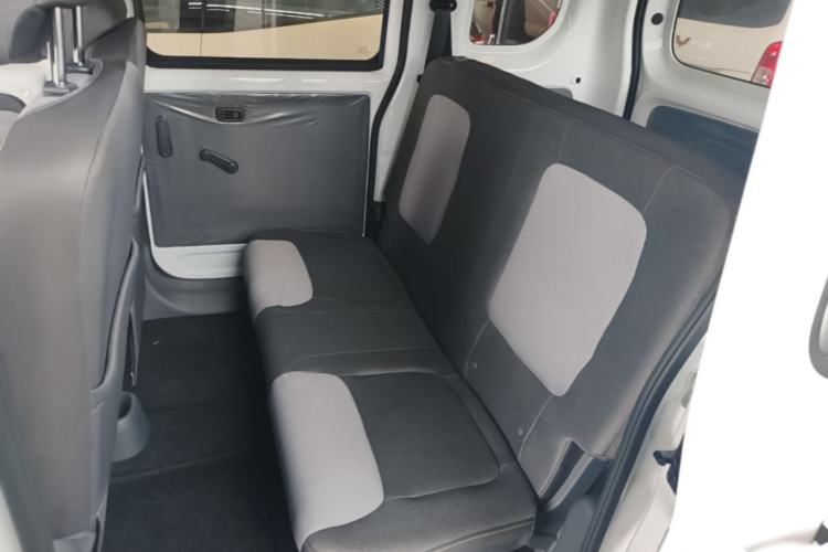 Used Wuling Zhiguang New Energy 2025 Model 305km Ambitious Edition Left Rear Seat