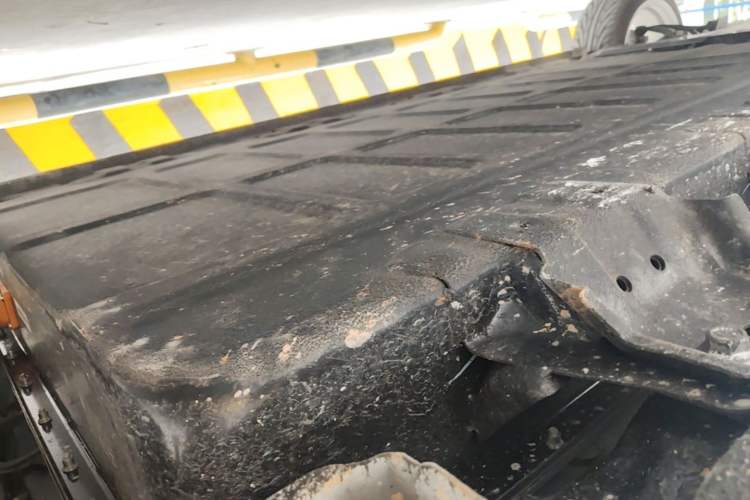 Used Wuling Zhiguang New Energy 2025 Model 305km Ambitious Edition Left Side Sill