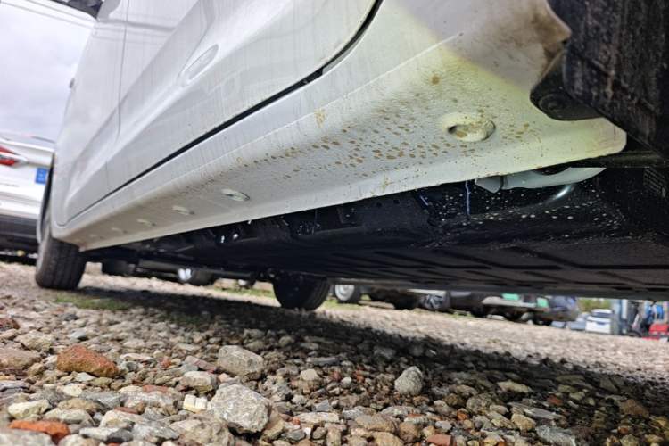 Used Wuling Zhiguang New Energy 2025 Model 305km Ambitious Edition Left Side Sill